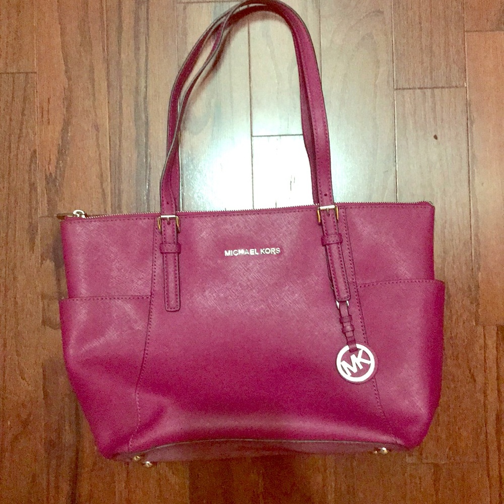 Authentic Michael Kors Jet Set Medium Tote